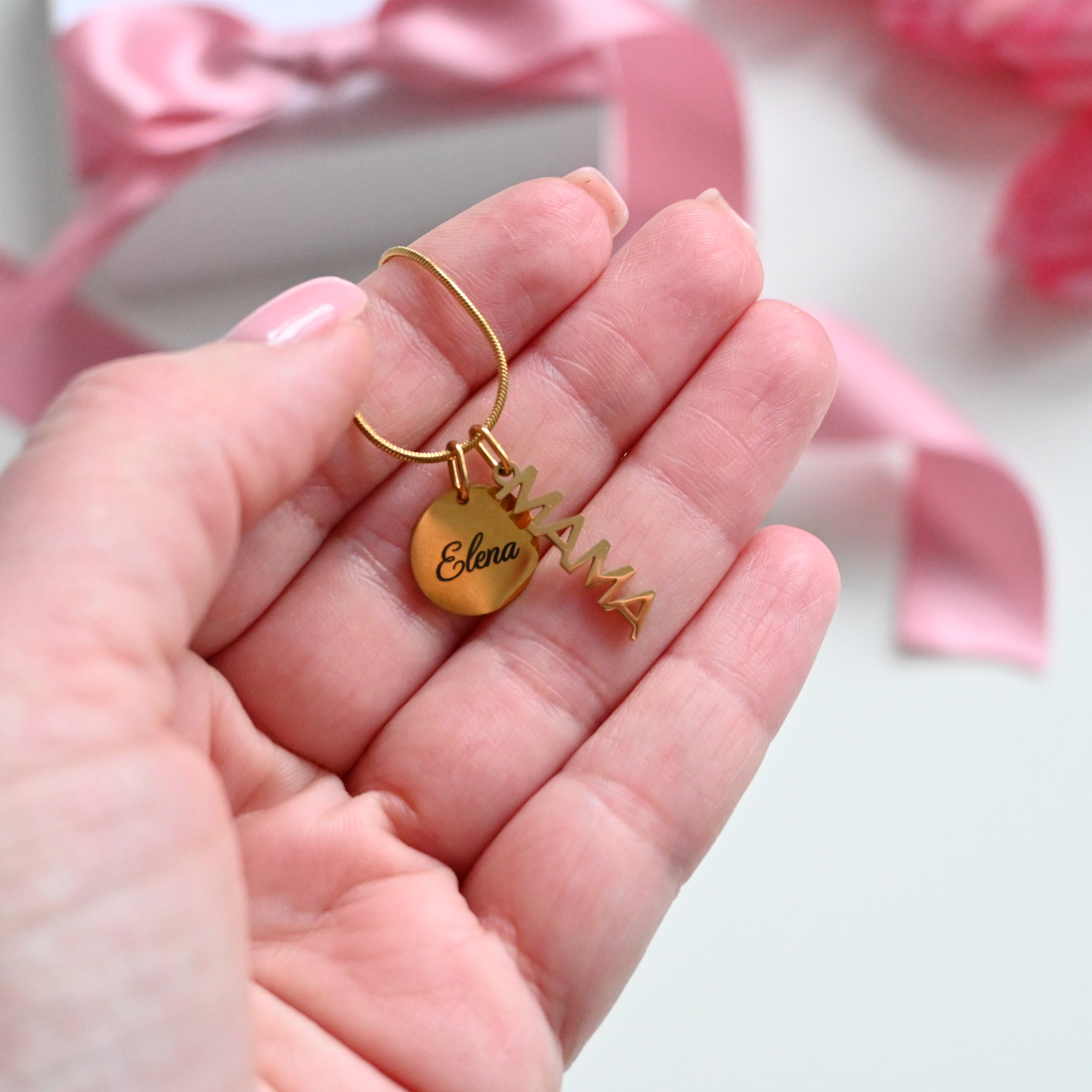 Dolce ME — SIGNA Name + MAMA pendant