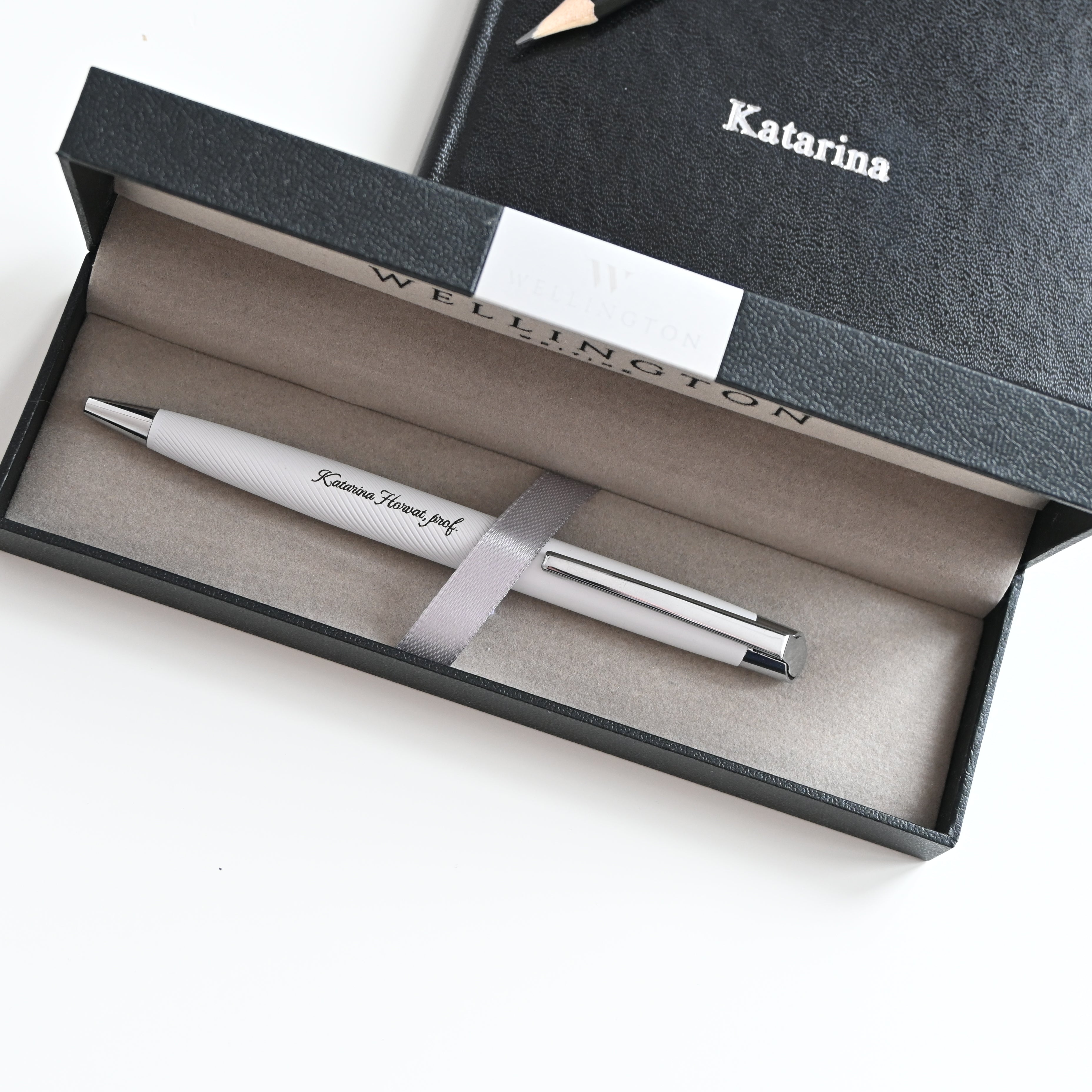 ME Notes - Personalized pen in a box