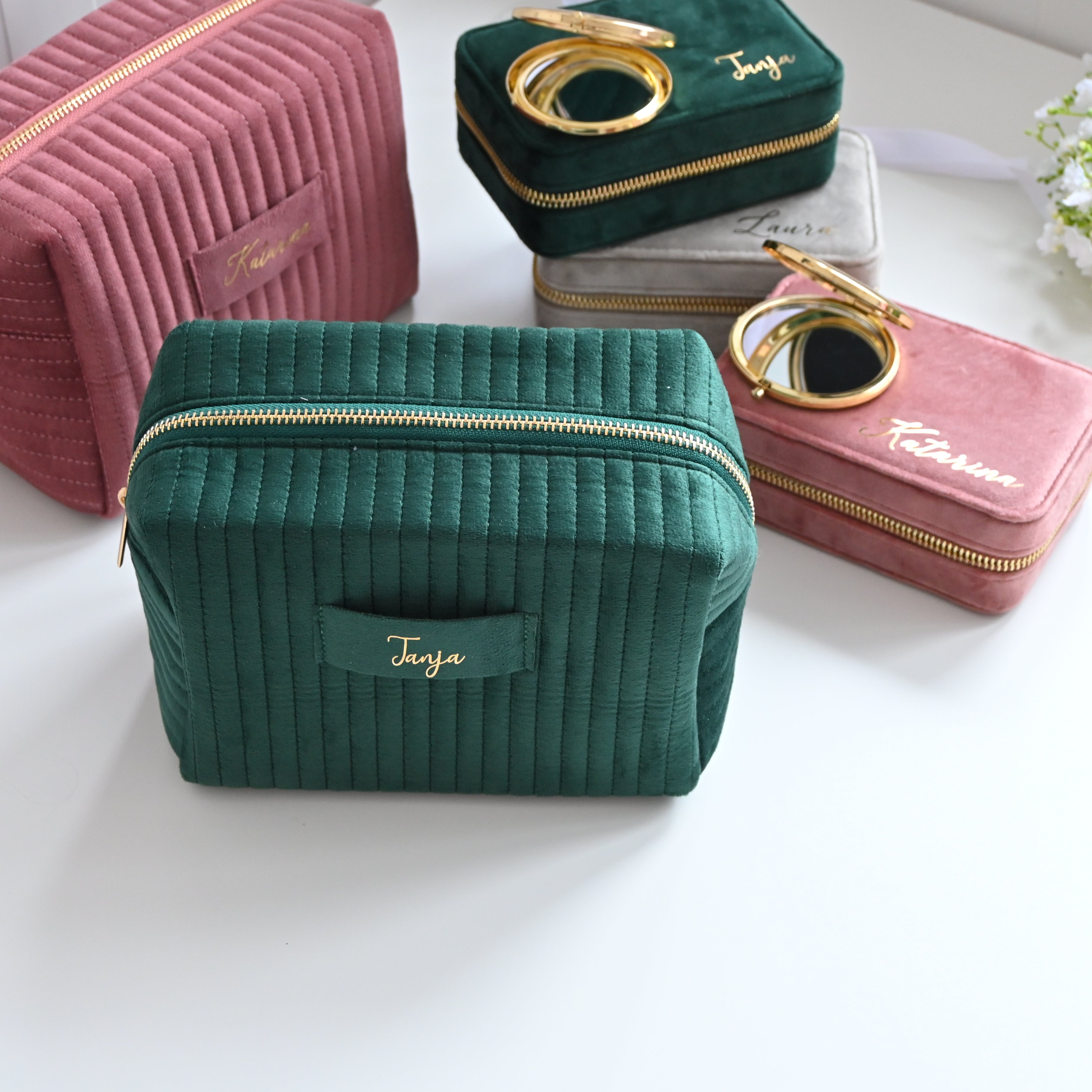 Dolce ME — Velvet Accessory Case EMERALD
