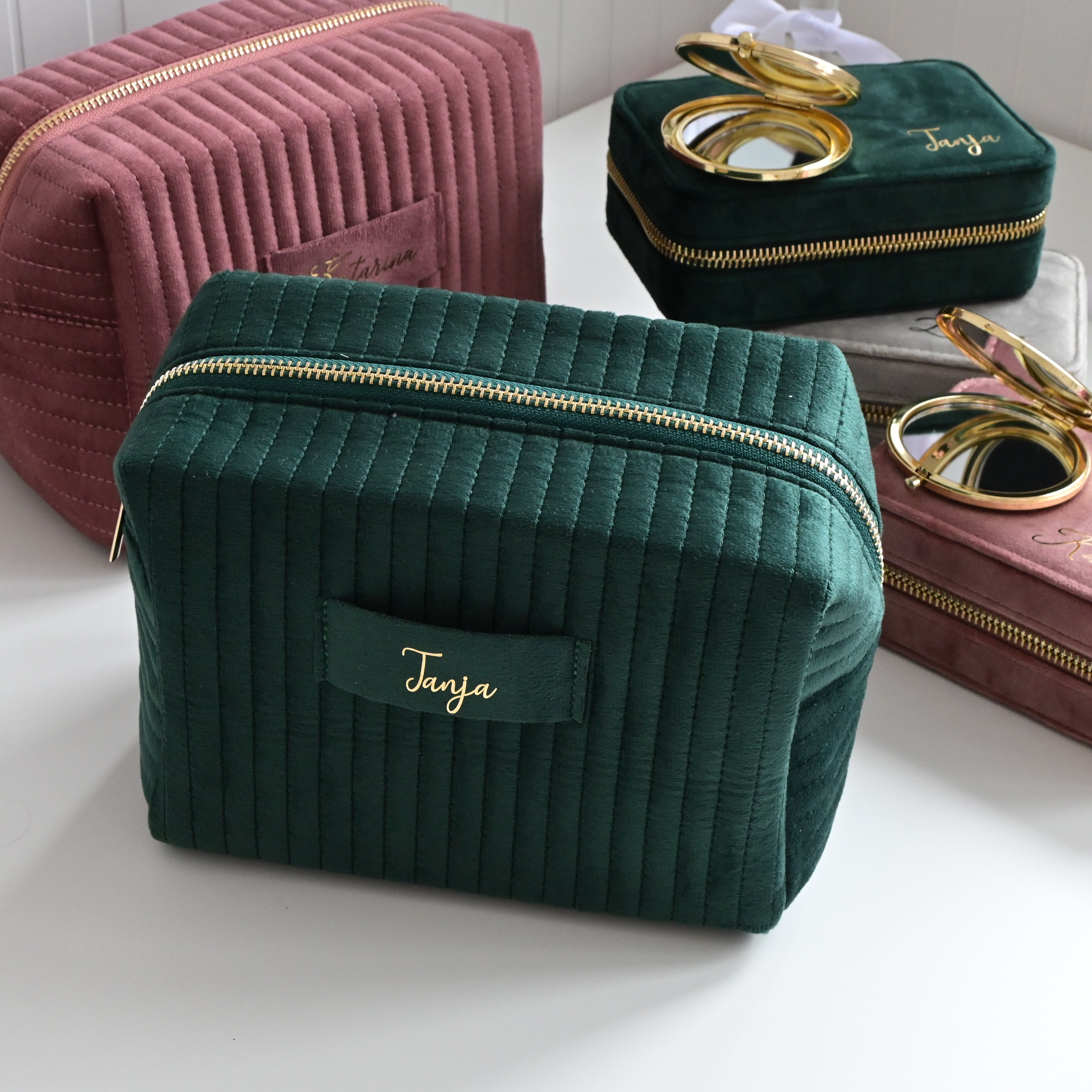 Dolce ME — Velvet Accessory Case EMERALD