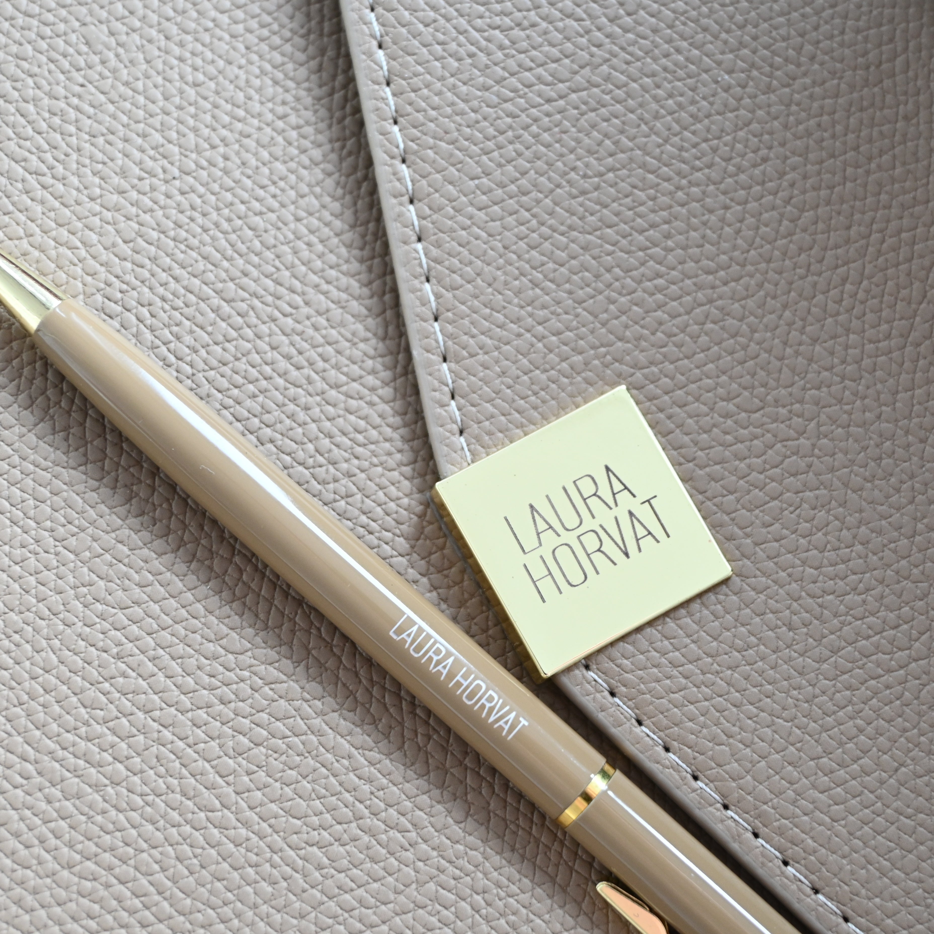 LUXE Organizer | Camel