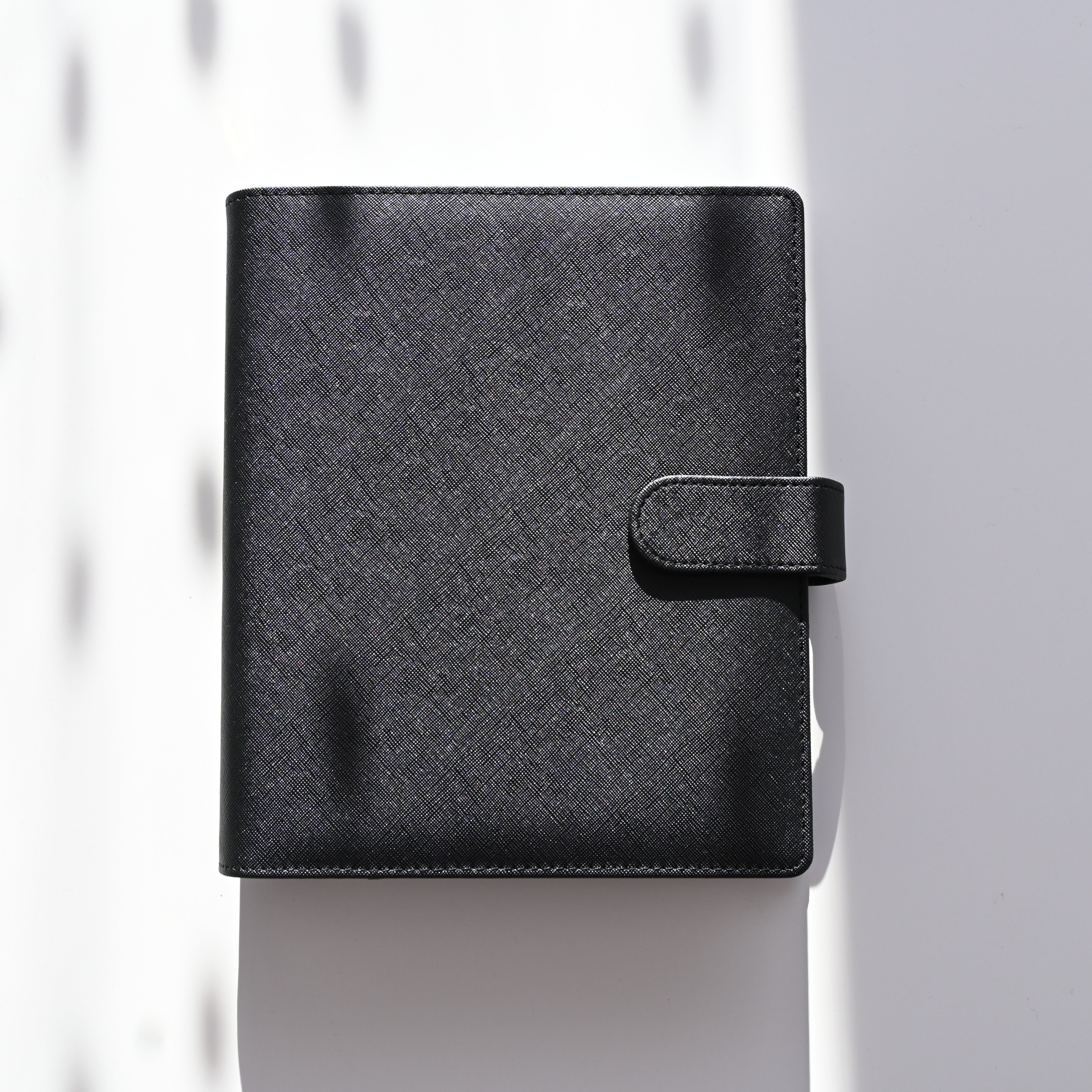 SAFIA Organizer | Black with gold ring