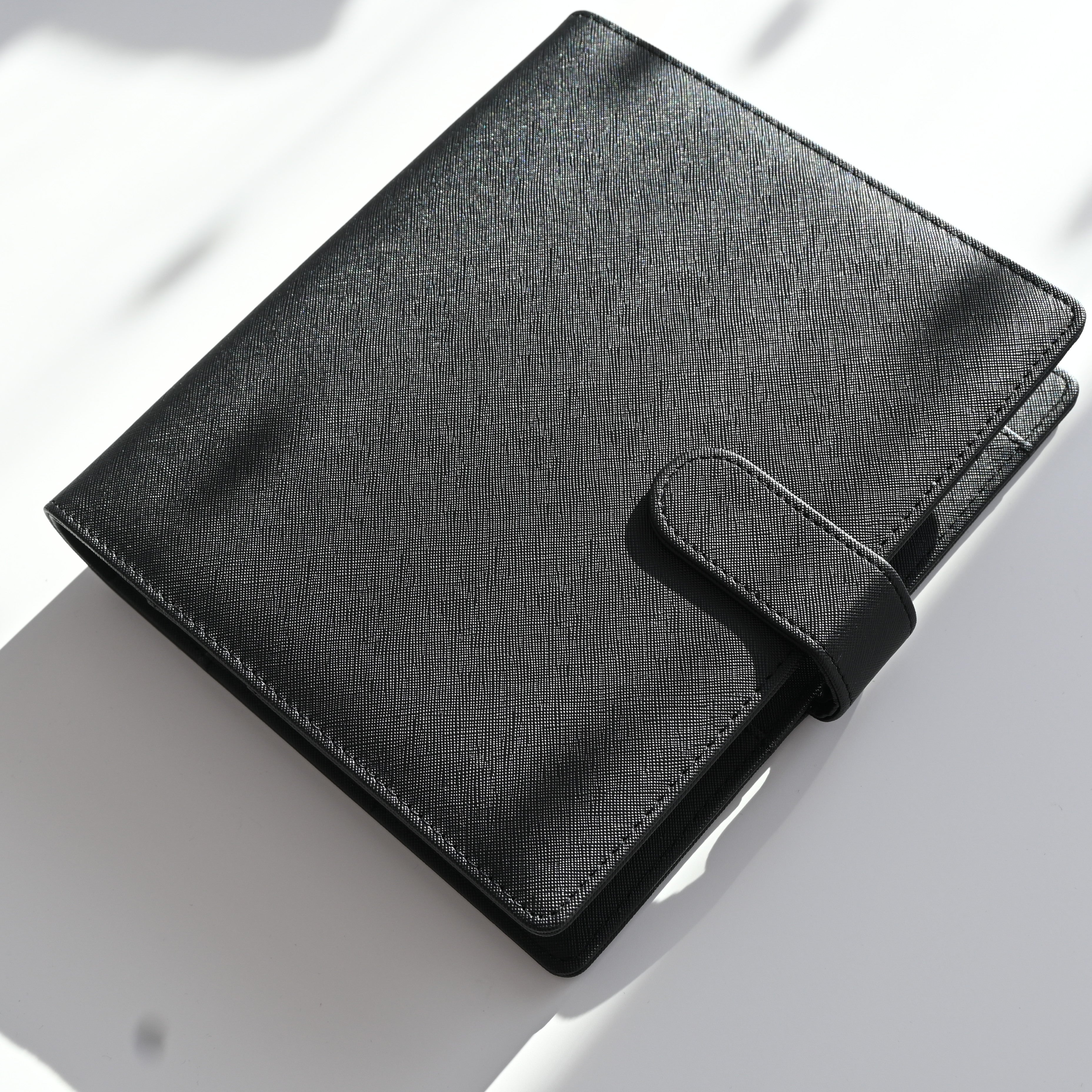 SAFIA Organizer | Black with gold ring