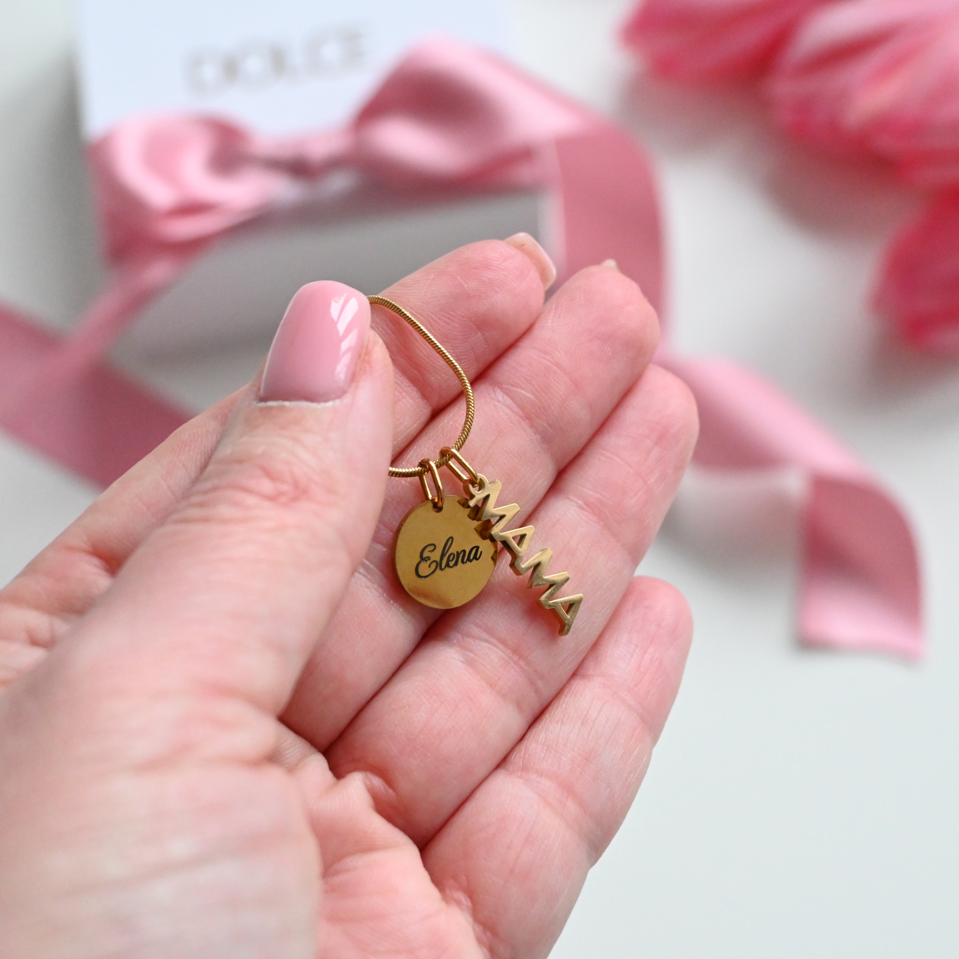 Dolce ME — SIGNA Name + MAMA pendant